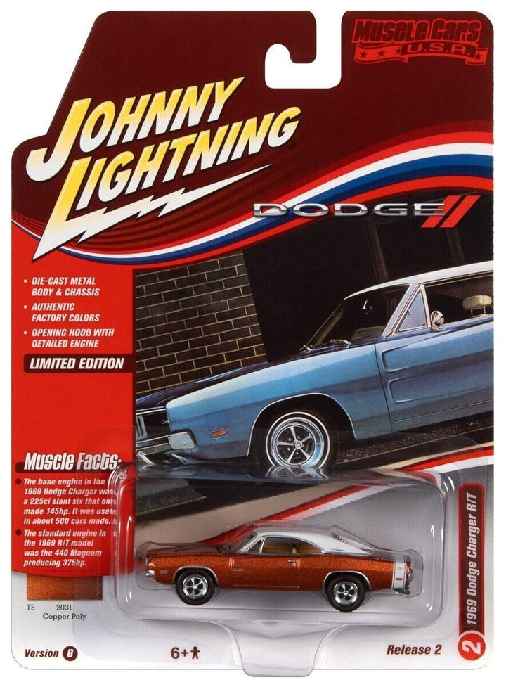 Johnny Lightning Muscle Cars 1969 Dodge Charger R/T (Copper with White Roof)