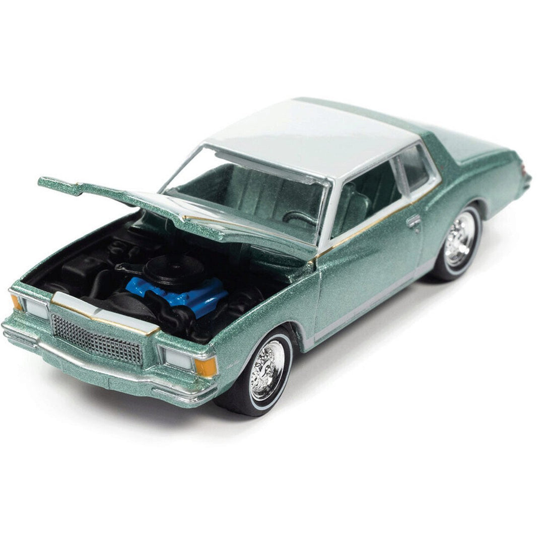 Johnny Lightning Muscle Cars 1979 Chevy Monte Carlo (Medium Firemist/Pastel Green)